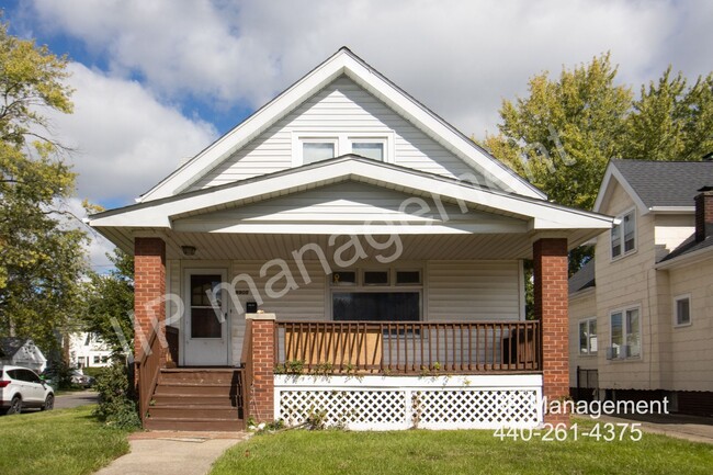 Primary Photo - Cozy 2 Bedroom, 1 Bathroom Apartment in Ga...