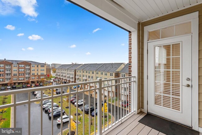 Building Photo - 13723 Neil Armstrong Ave