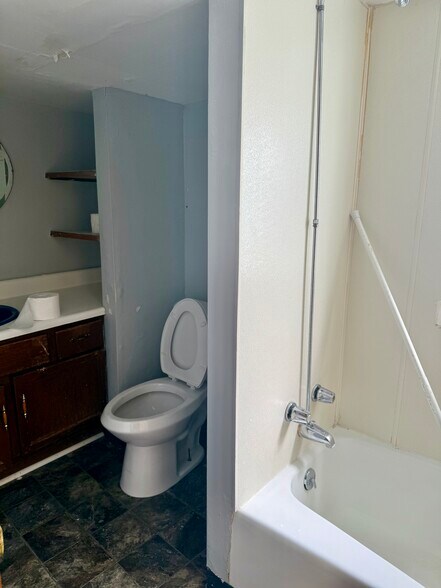 Building Photo - 1504 Philo Rd