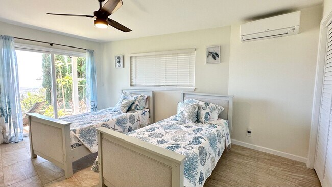 Building Photo - Fully Furnished 4 BD/3 BA Home in Mariner's Ridge!! Includes 1 Garage PRKG, W/D, Sep. Studio, & G...