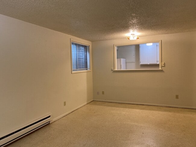 Building Photo - STUDENTS WELCOME! Spacious Basement Apartment 2 Bedroom 1 Bathroom West Fort Collins