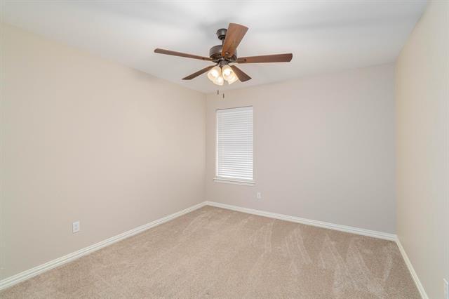 Building Photo - 413 Hawk Dr