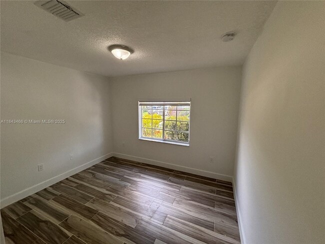 Building Photo - 9108 SW 211th Ln