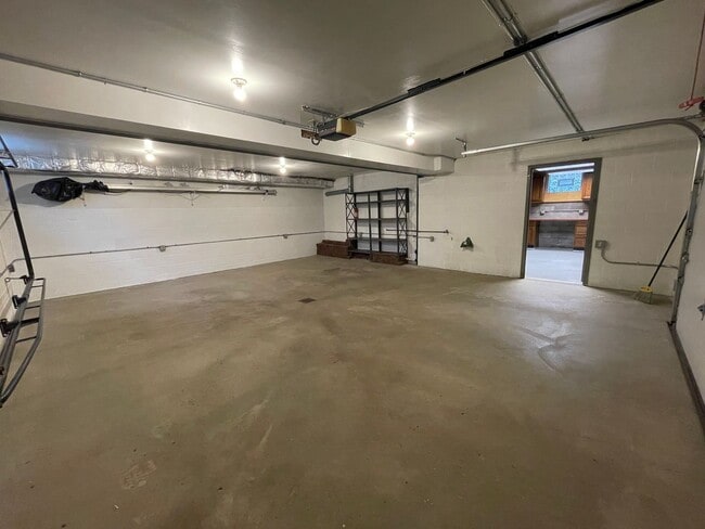 Building Photo - Nicely Renovated 2 Bedroom/2  Bath in Bon Air!