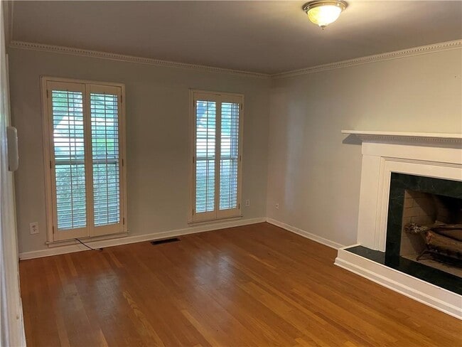 Building Photo - 682 E Morningside Dr NE