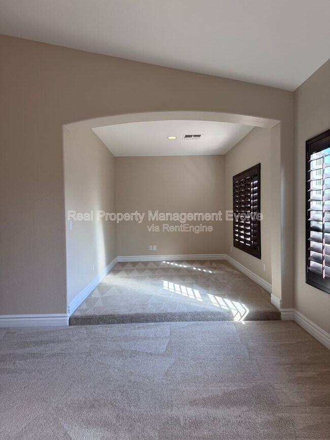 Building Photo - 27313 N 23rd Ln