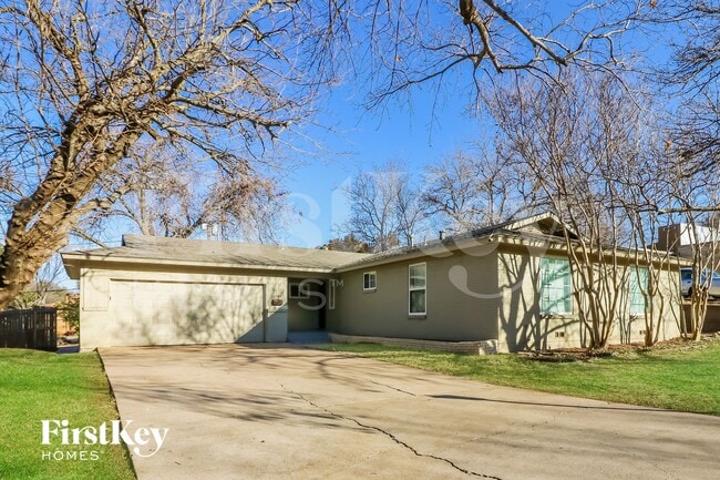 Building Photo - 3500 Creston Ave