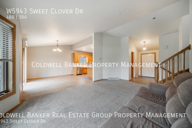 Building Photo - W5943 Sweet Clover Dr