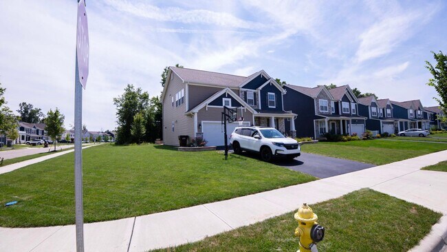 Building Photo - 7320 Blackwell Dr