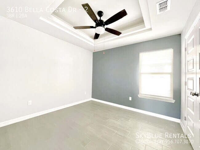 Building Photo - 3610 Bella Costa Dr
