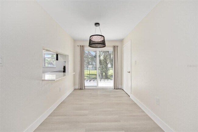 Building Photo - 1538 SE 25th St