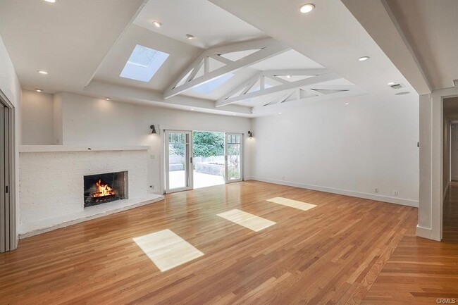 Building Photo - 3325 Alana Dr