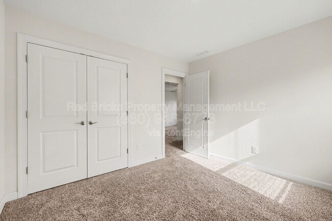 Building Photo - 11144 Comiskey Ln