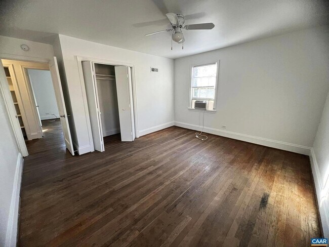 Building Photo - 1545 Rugby Ave