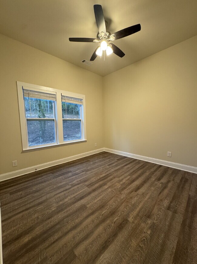 Building Photo - New Construction in North Hall for Rent!