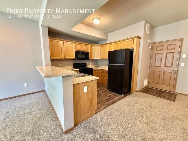 Primary Photo - 876 S Woodson Ct