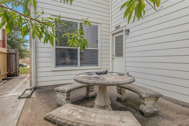 Building Photo - 16418 Pademelon Dr