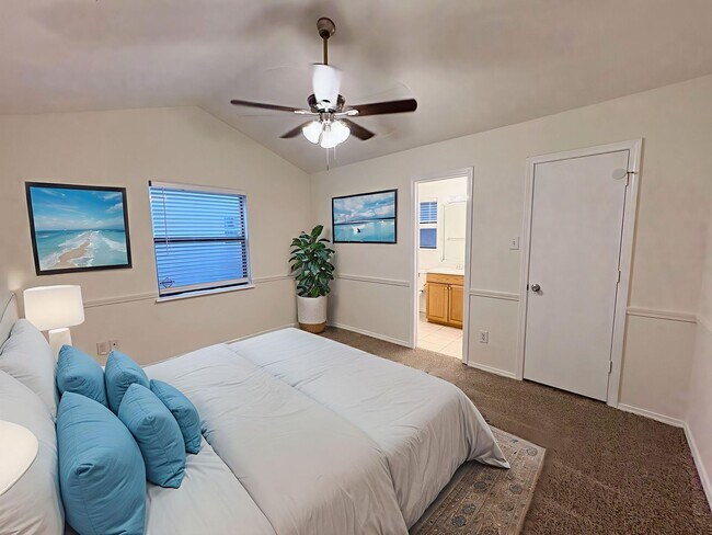 Building Photo - Charming 3-bed 2-bath Home Birdville ISD!