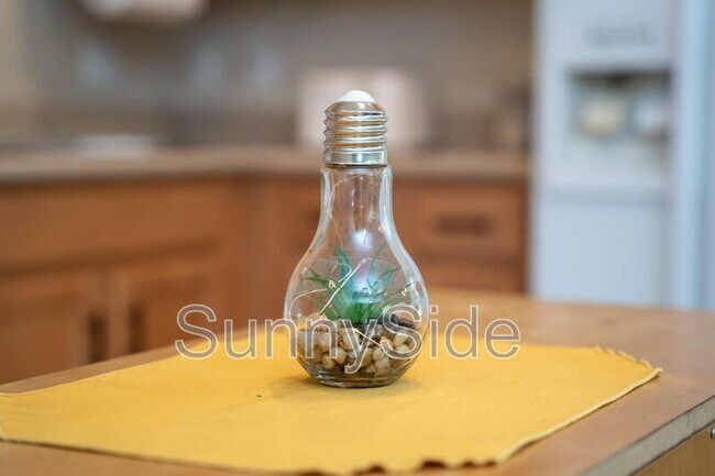 Building Photo - 2390 Caravelle Cir