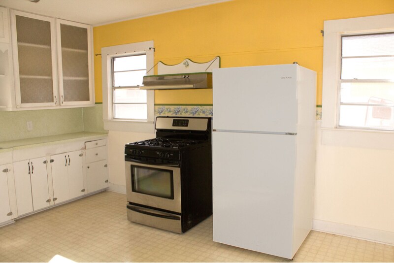 Building Photo - 712 14th St