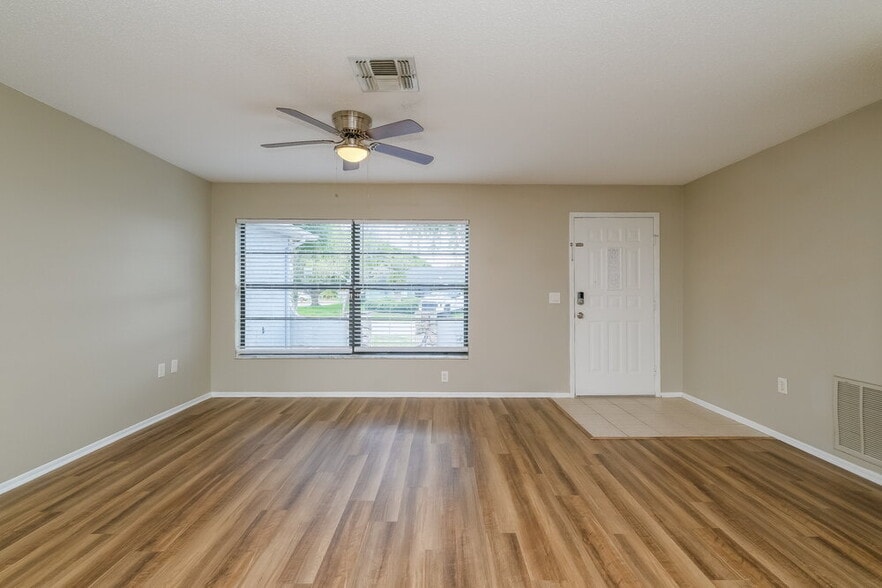 Building Photo - 7643 Limington Dr