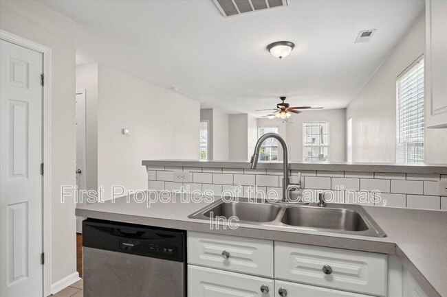 Building Photo - 1534 Tiana Way