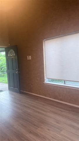 Building Photo - 10611 Woodleaf Dr