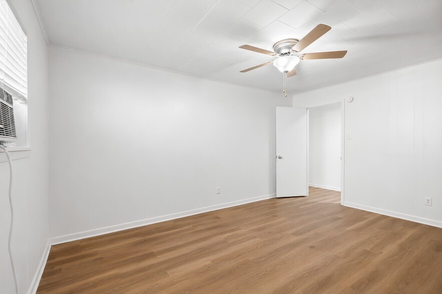 Building Photo - 206 Parmley Dr
