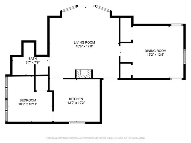Building Photo - AVAILABLE 8/1/26 - Bright and Spacious One...