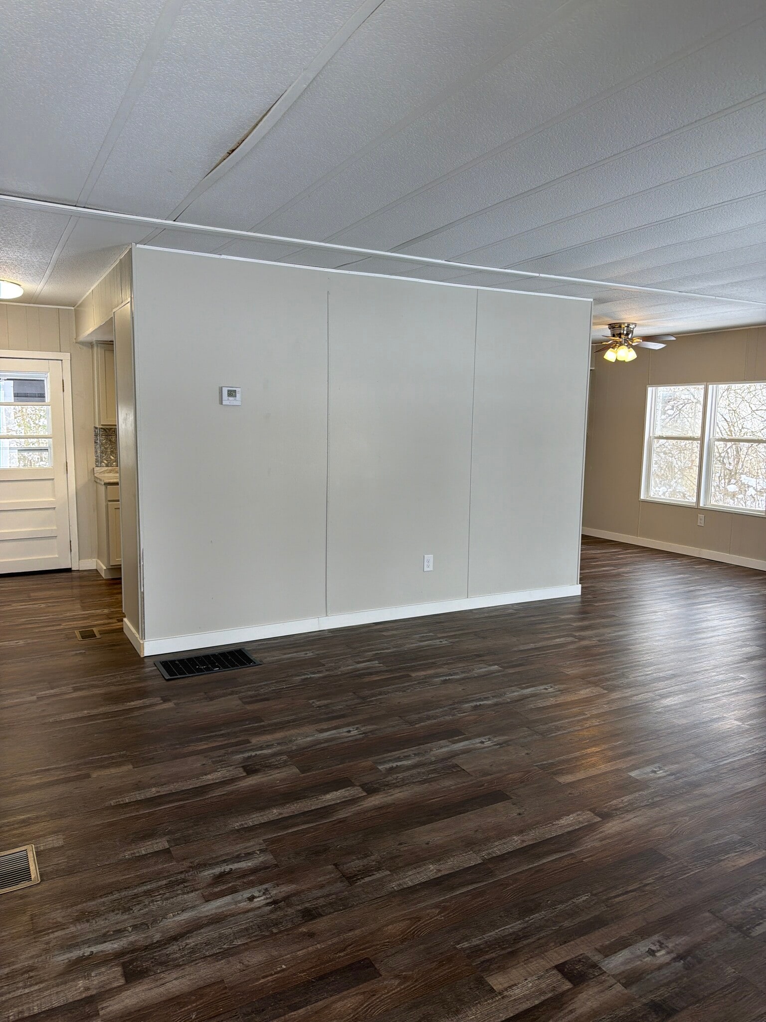 Building Photo - 208 Slate Hill Rd