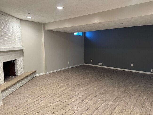 Building Photo - 1208 Toft St