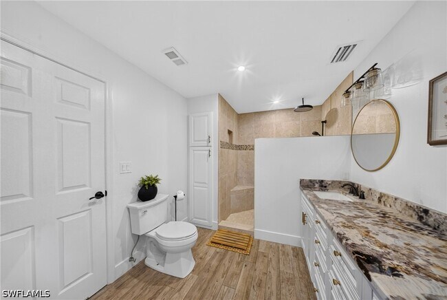 Building Photo - 5191 Coral Wood Dr