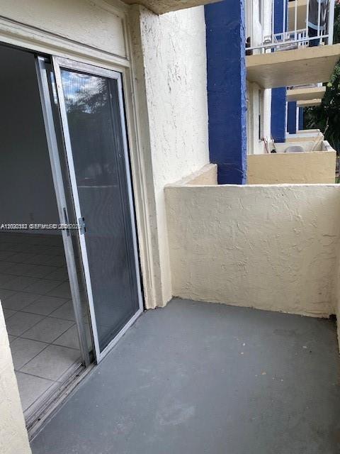 Building Photo - 801 NW 47th Ave