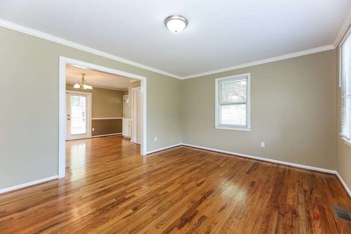 Building Photo - 24 Prestbury Dr