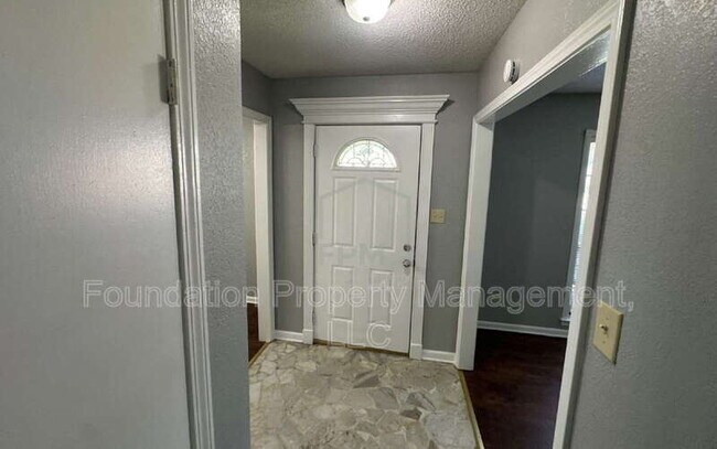 Building Photo - 5369 Scottsdale Ave