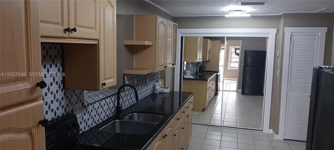 Building Photo - 2272 SW 8th St