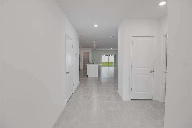 Building Photo - 2068 Babbling Brk Blvd