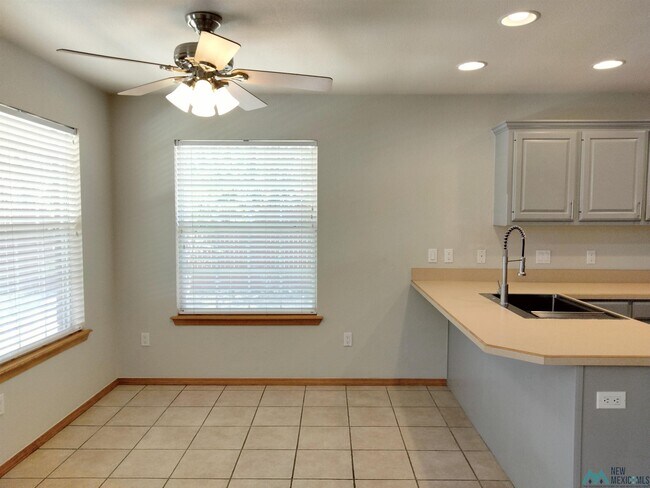 Building Photo - 2301 Reese Dr