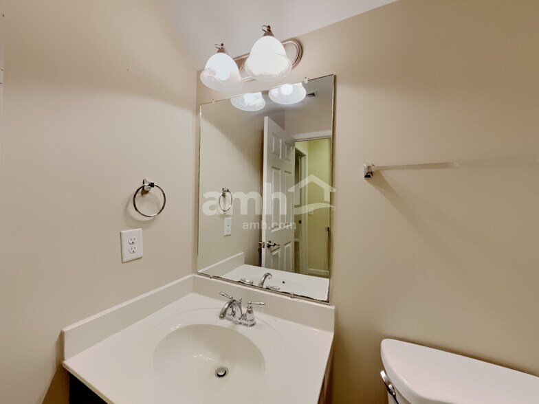 Building Photo - 308 Dunnwood Loop