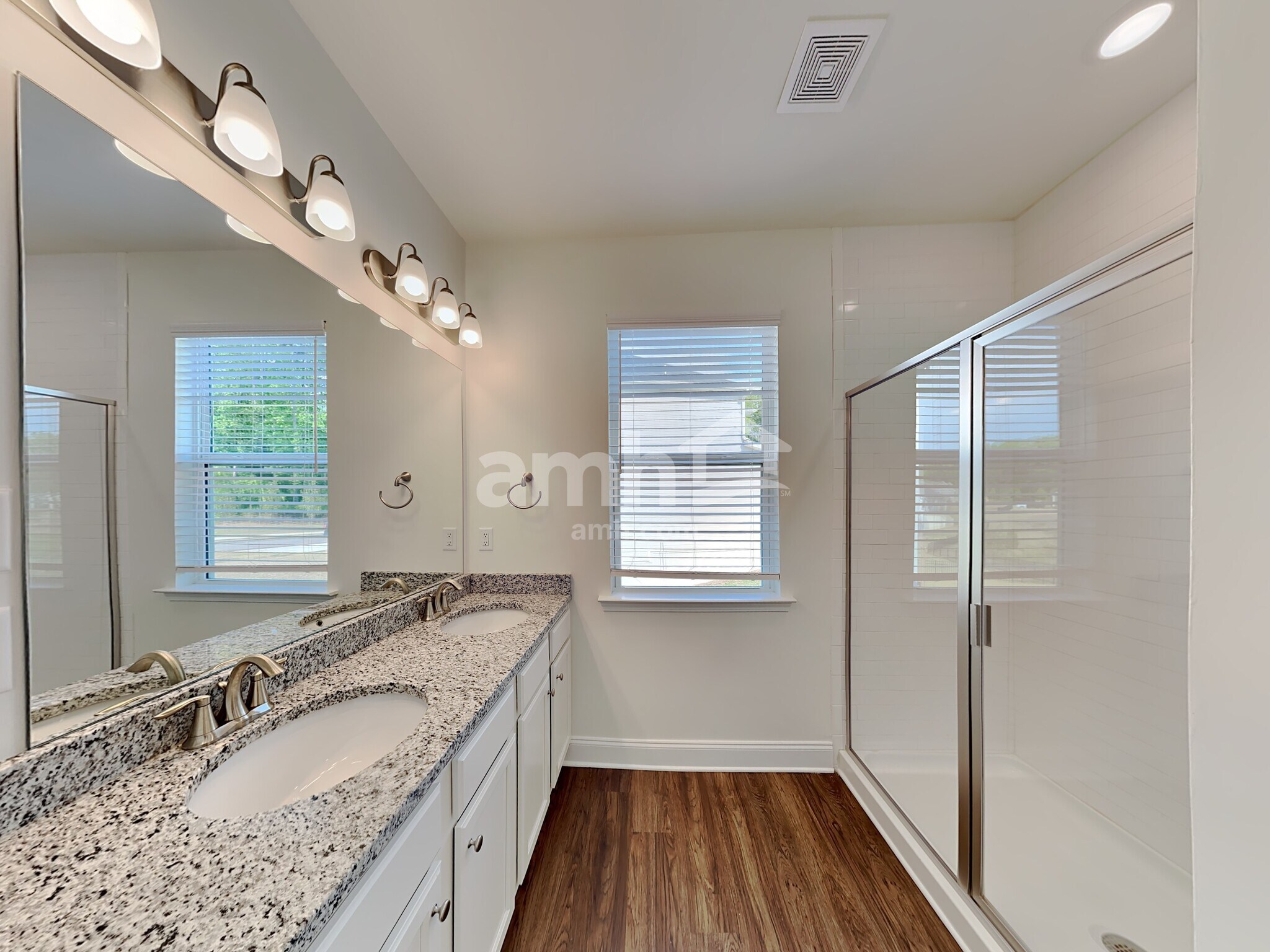 Building Photo - 5160 Smithbriar Dr