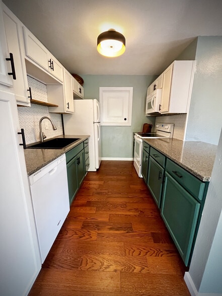 Building Photo - 1201 Centaur Cir