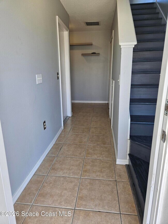 Building Photo - 120 Norwood Ave