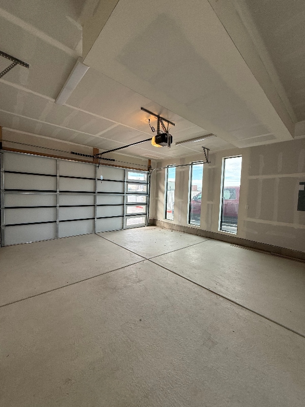 Building Photo - 43 N 100 E
