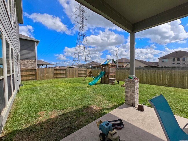 Building Photo - 377 Selah Ct