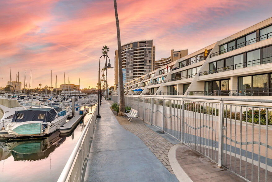 Primary Photo - The Promenade at Marina City Club