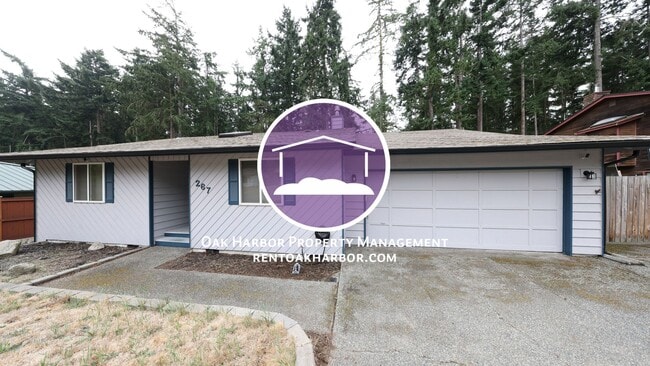 Primary Photo - 3 Bed 2 Bath - Large Deck - Per Friendly -...