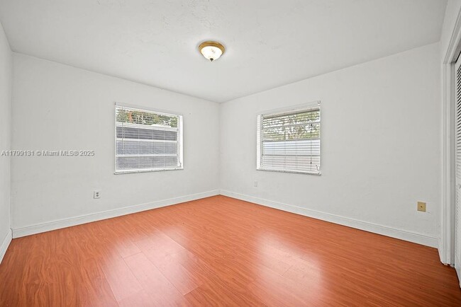 Building Photo - 26100 SW 192nd Ave