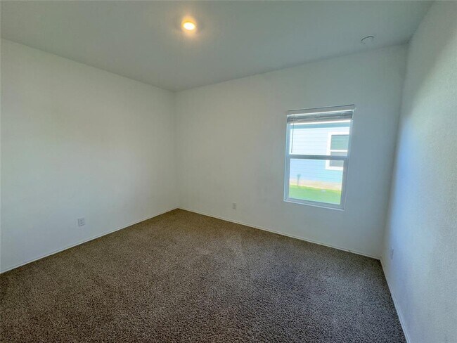 Building Photo - 511 Halfmoon Dr