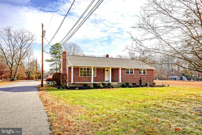 Building Photo - 611 Fries Mill Rd