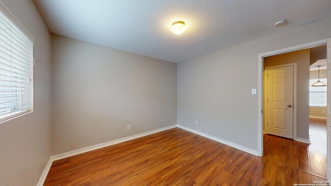 Building Photo - 9515 Boatman Pier